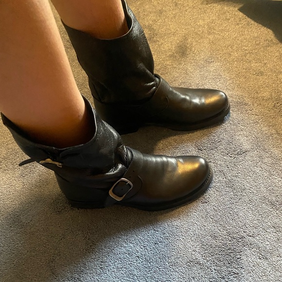 Frye Veronica short slouch boot - Picture 10 of 10